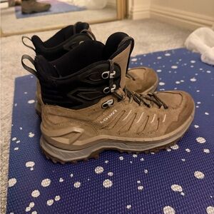 Lowa Women's Brown and Black Lace Up Boots